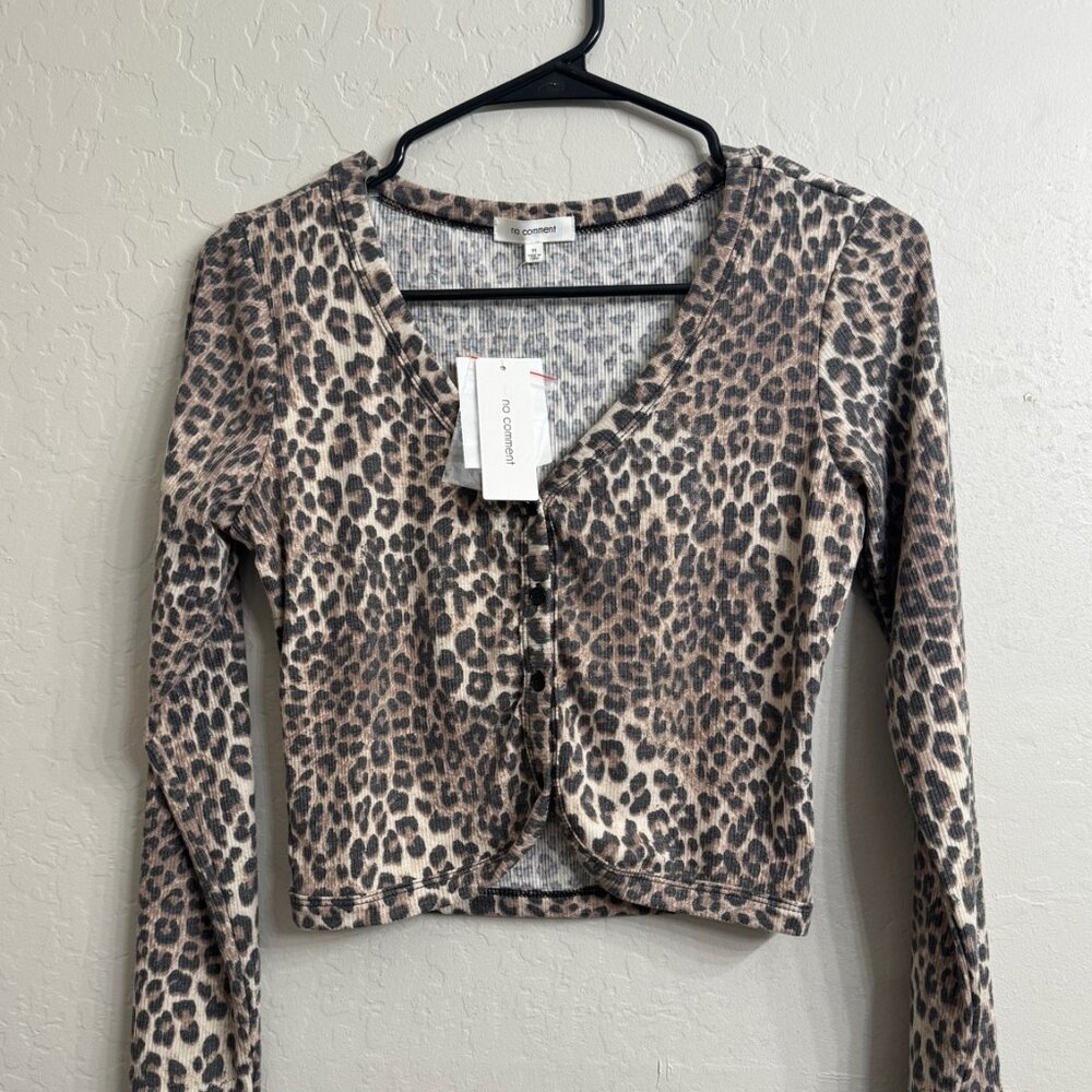 No Comment Leopard Print Ribbed Button Top M NWT Long Sleeve Cropped Y2K Trendy